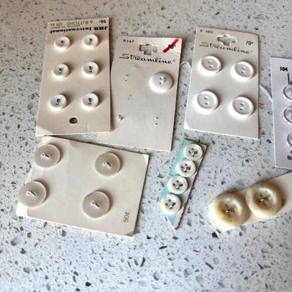 24 NEW ON CARD Vintage White Estate Lot of Buttons Pack Sewing Notions DIY Craft - Picture 2 of 8